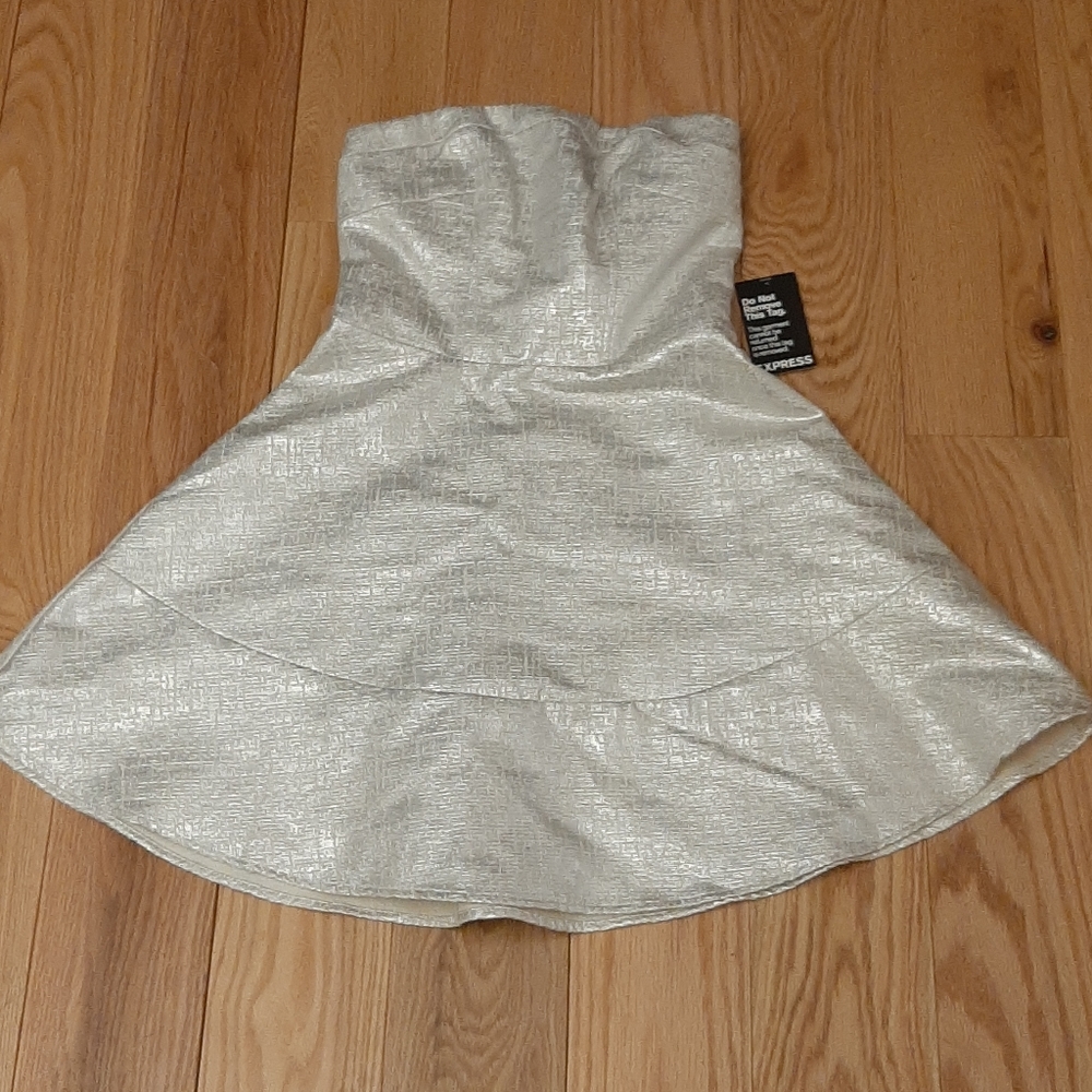 Express strapless dress size 4